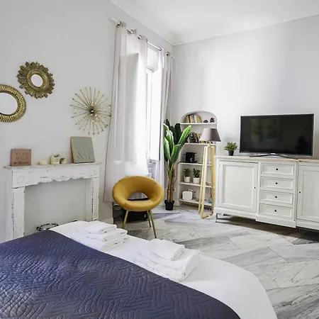 Suityrhome Rionemonti37 Holiday home Rome