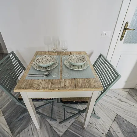 Suityrhome Rionemonti37 Holiday home Rome